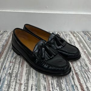COLE HAAN-PENNY LOAFER TASSEL-SIZE 8.5 US M